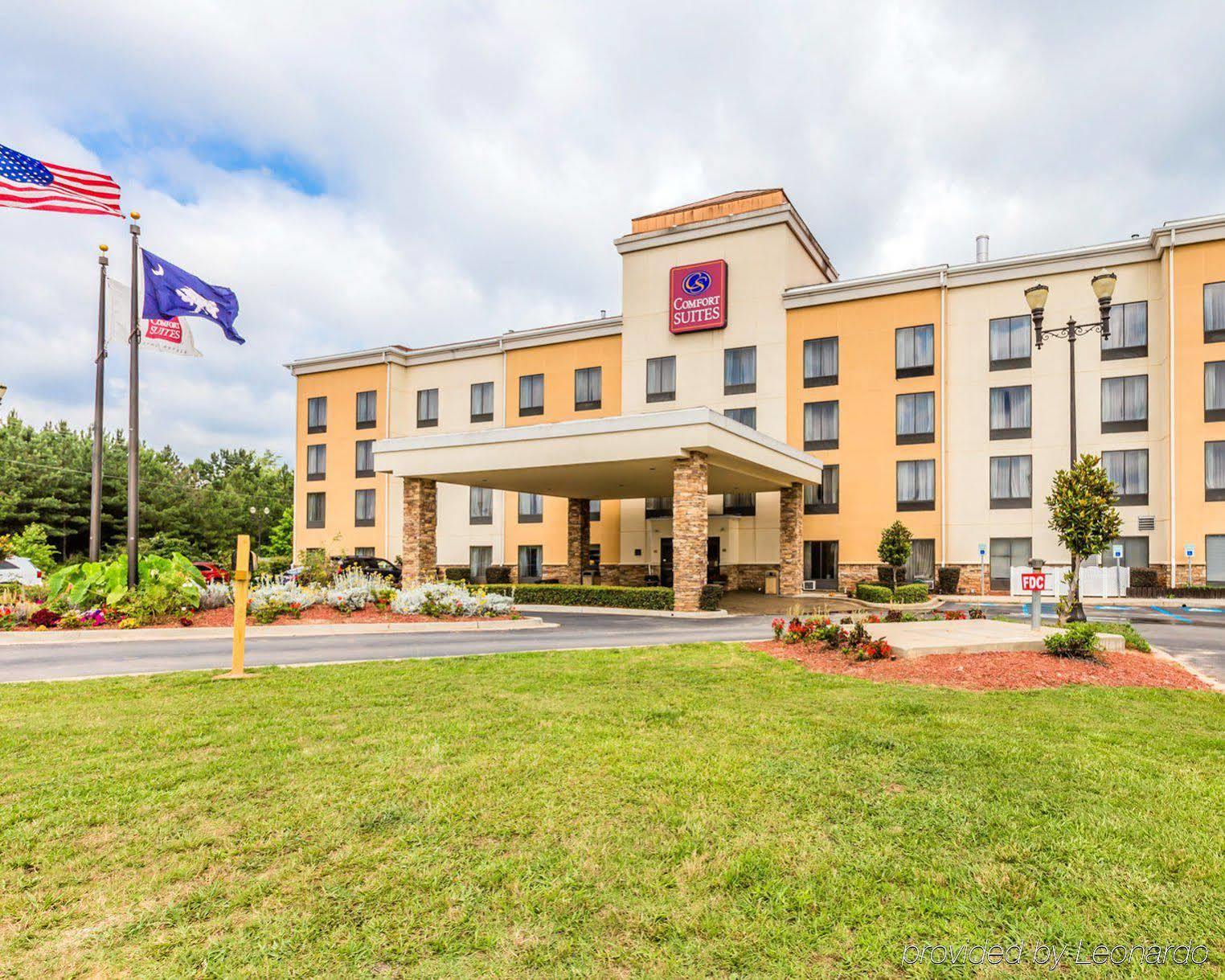 Comfort Suites Clinton Near Presbyterian College Eksteriør billede